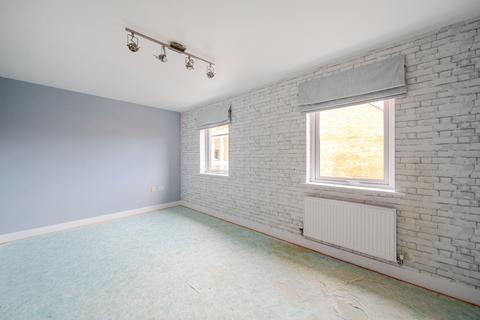 3 Vale Road, Bishops Cleeve, Cheltenham, GL52 8FJ