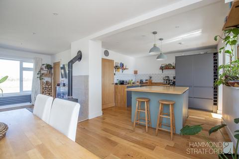 Tanglewood Anchor Corner, Little Ellingham, Attleborough, NR17 1JX