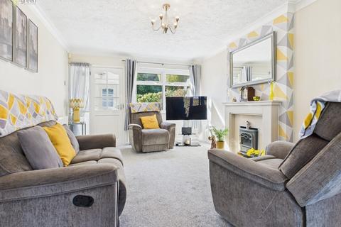 16 Bridgeman Croft, Birmingham, B36 0AF