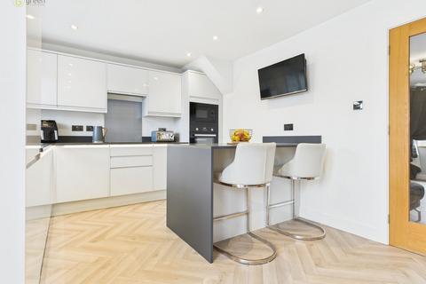 6 Armstrong Drive, Birmingham, B36 9NL