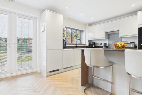 6 Armstrong Drive, Birmingham, B36 9NL