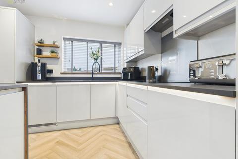 6 Armstrong Drive, Birmingham, B36 9NL