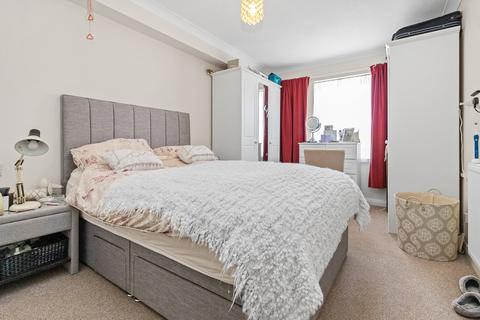 1 bedroom ground floor flat for sale, Danescourt Way, Danescourt