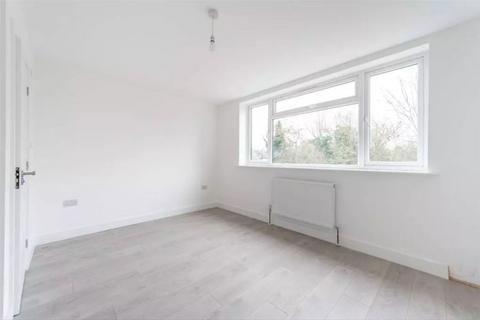 undefined, Woodgrange Avenue, Harrow HA3
