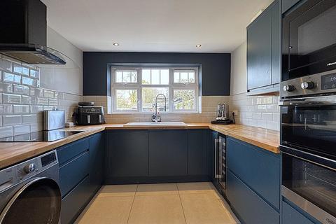 4 bedroom semi-detached house for sale, Wyndham Avenue, Melton Mowbray