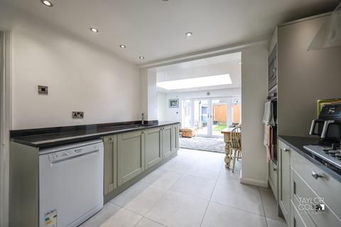 3 bedroom semi-detached house for sale, Hanbury Road, Amington