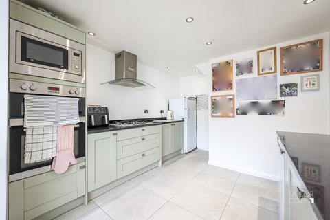 3 bedroom semi-detached house for sale, Hanbury Road, Amington