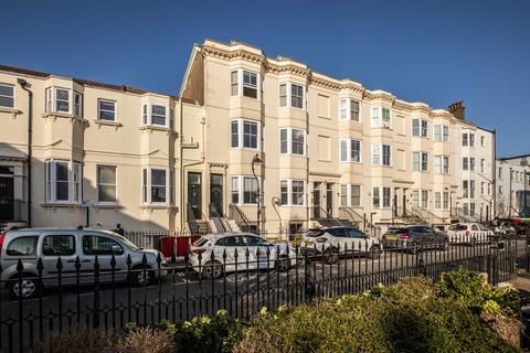 Clarence Square, Brighton, BN1 1ED