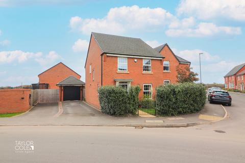 4 bedroom detached house for sale, Austen Drive, Tamworth