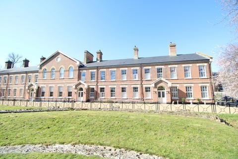 3 bedroom terraced house to rent, Sergeants Mess, Le Cateau Road