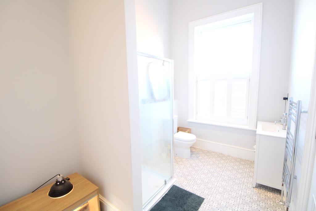 Ensuite shower room 1.0