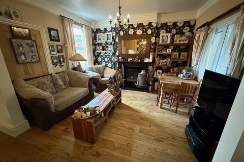 3 bedroom semi-detached house for sale, Winsover Road, Spalding