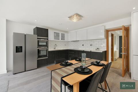 4 bedroom terraced house for sale, St Margarets Road, London NW10
