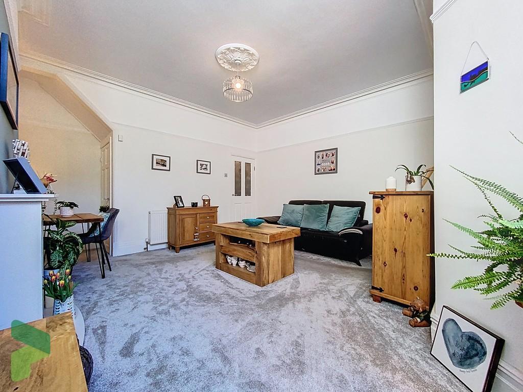 Living Room / Dining Room