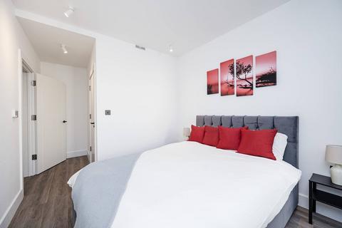 2 bedroom flat for sale, Michigan Avenue, Manor Park E12