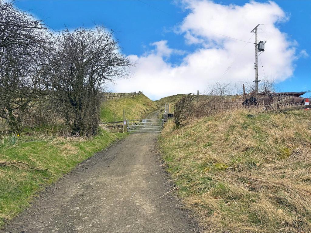 Peers Clough Road