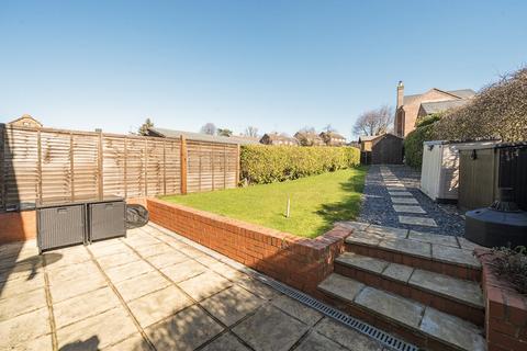 2 bedroom detached bungalow for sale, Hornes End Road, Flitwick, MK45