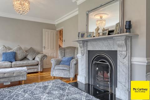 5 Chalklands, Sandon, Chelmsford, CM2 7TH