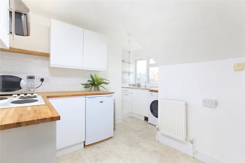 1 bedroom flat for sale, Battersea Park Court, 26-30 Battersea Park Road