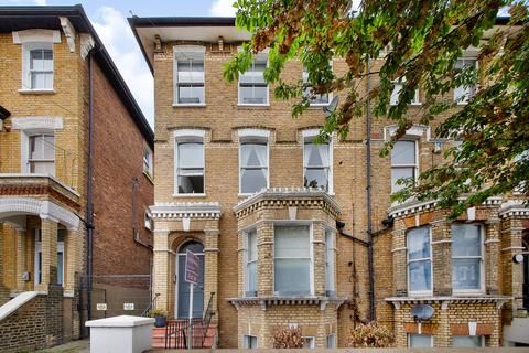 1 bedroom flat for sale, Ramsden Road, Balham, London