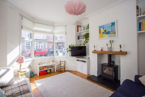 3 bedroom terraced house for sale, West Terrace, Penarth