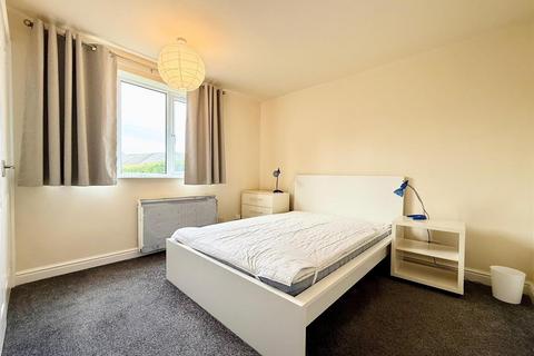 1 bedroom flat to rent, Avenue Road, Whittington Moor