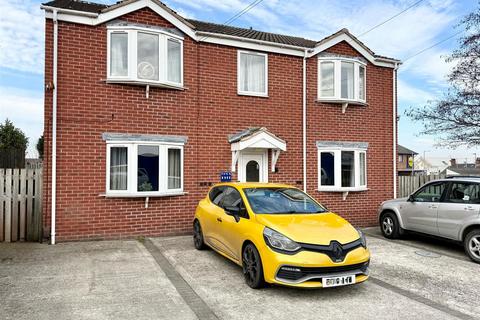 1 bedroom flat to rent, Avenue Road, Whittington Moor