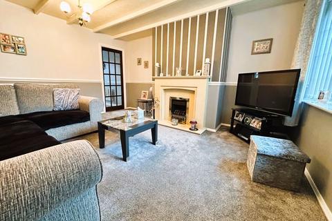 3 bedroom detached house for sale, Littlelawns Close, Brownhills, Walsall WS8 7DH