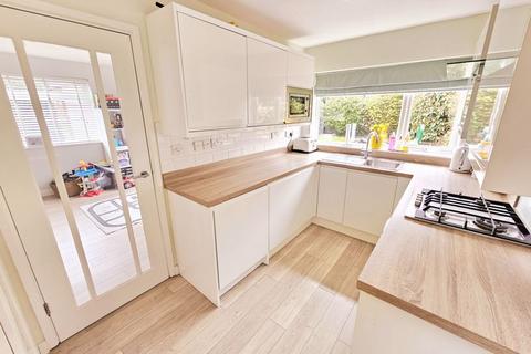 72 Avery Road, Sutton Coldfield, B73 6QD