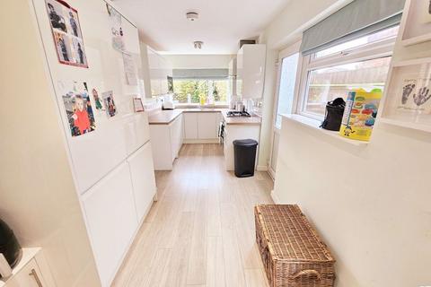 72 Avery Road, Sutton Coldfield, B73 6QD