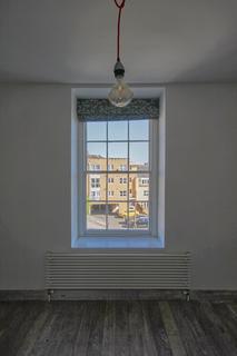 Flat 3, 4 Richmond Road, Exeter, EX4 4JA