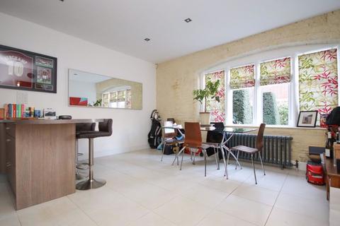 2 bedroom apartment for sale, The Galleries, Warley, Brentwood CM14