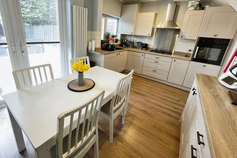21 Cranbrook Street, Radcliffe, Manchester, M26 2XP