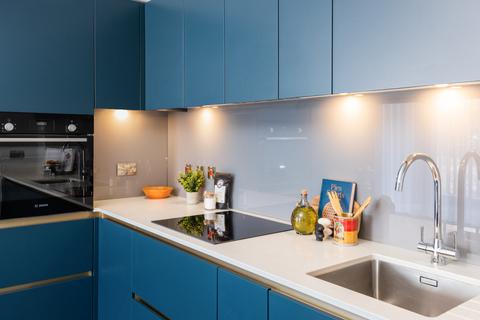 2 bedroom flat for sale, Plot 2.08 at Grand Avenue, King's House Hove, Grand Avenue, Hove BN3