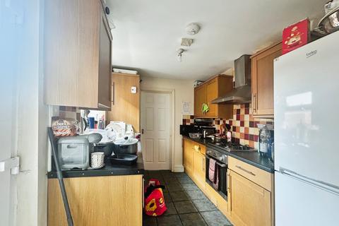 4 bedroom house share to rent, Room 3, Stanley Street, NN2 6DE