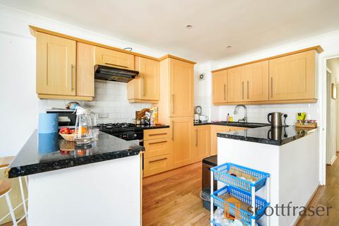 2 bedroom flat to rent, Turret House, Headington, OX3 7BA