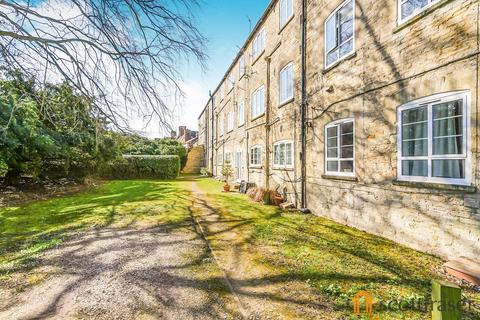 2 bedroom flat to rent, Woodgreen, Witney OX28 1DD