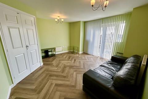 2 bedroom apartment to rent, Pinhigh Place, Salford