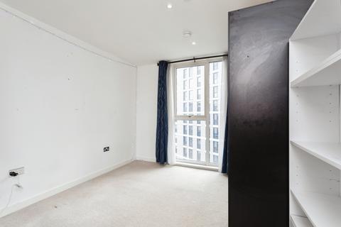 2 bedroom flat to rent, Hutton Court