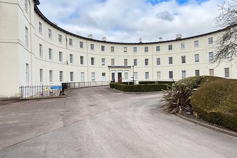 1 bedroom apartment for sale, The Crescent, Gloucester