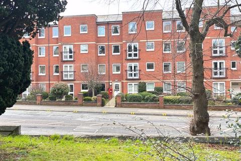 1 bedroom apartment for sale, Cathedral Court, London Road, Gloucester