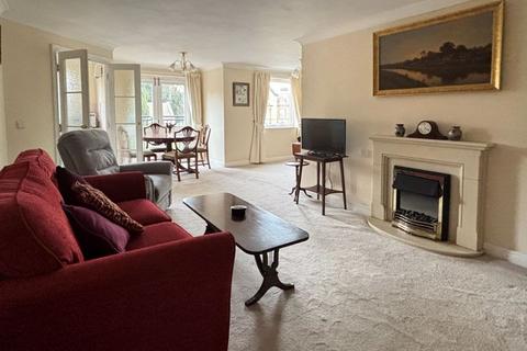1 bedroom apartment for sale, Cathedral Court, London Road, Gloucester
