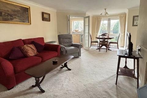 1 bedroom apartment for sale, Cathedral Court, London Road, Gloucester