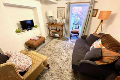 2 bedroom terraced house for sale, Chapel Street Square, Llangollen