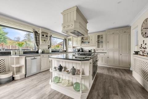 6 Bridgewater Close, Chislehurst, BR7 6QU