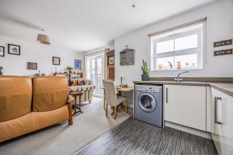 2 bedroom coach house for sale, Skylark Avenue, Emsworth