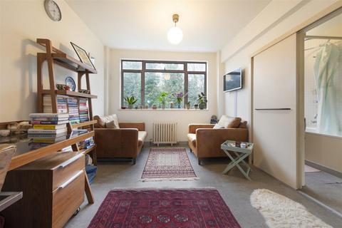 Studio for sale, Lawn Road, Belsize Park, NW3