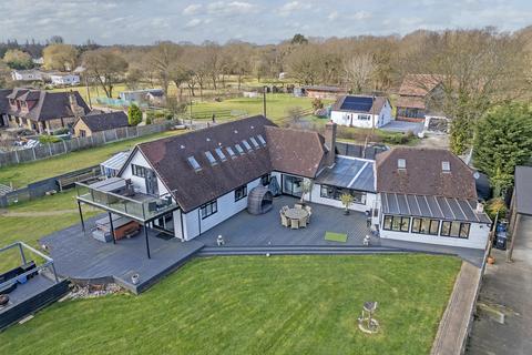 7 bedroom detached house for sale, Scalby Road, Southminster, CM0