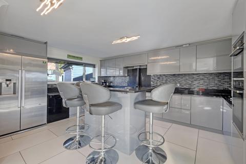 7 bedroom detached house for sale, Scalby Road, Southminster, CM0