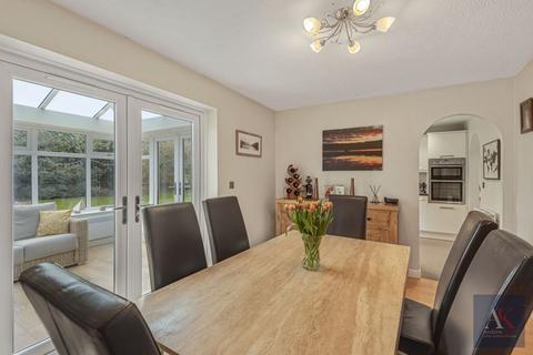 4 bedroom detached house for sale, Botesworth Green, Milnrow, OL16 3PJ